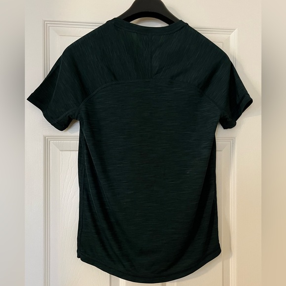 American Eagle Outfitters Men’s Active Crew Neck Shirt Size XS in Dark Green - Picture 3 of 4